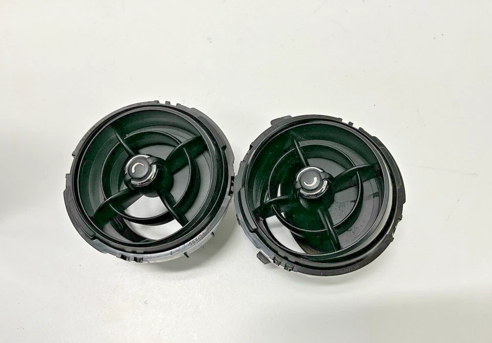 Mini Cooper Countryman S 2015 ventilación de aire delantera izquierda y derecha 981316702 OEM Foto 3 de 4