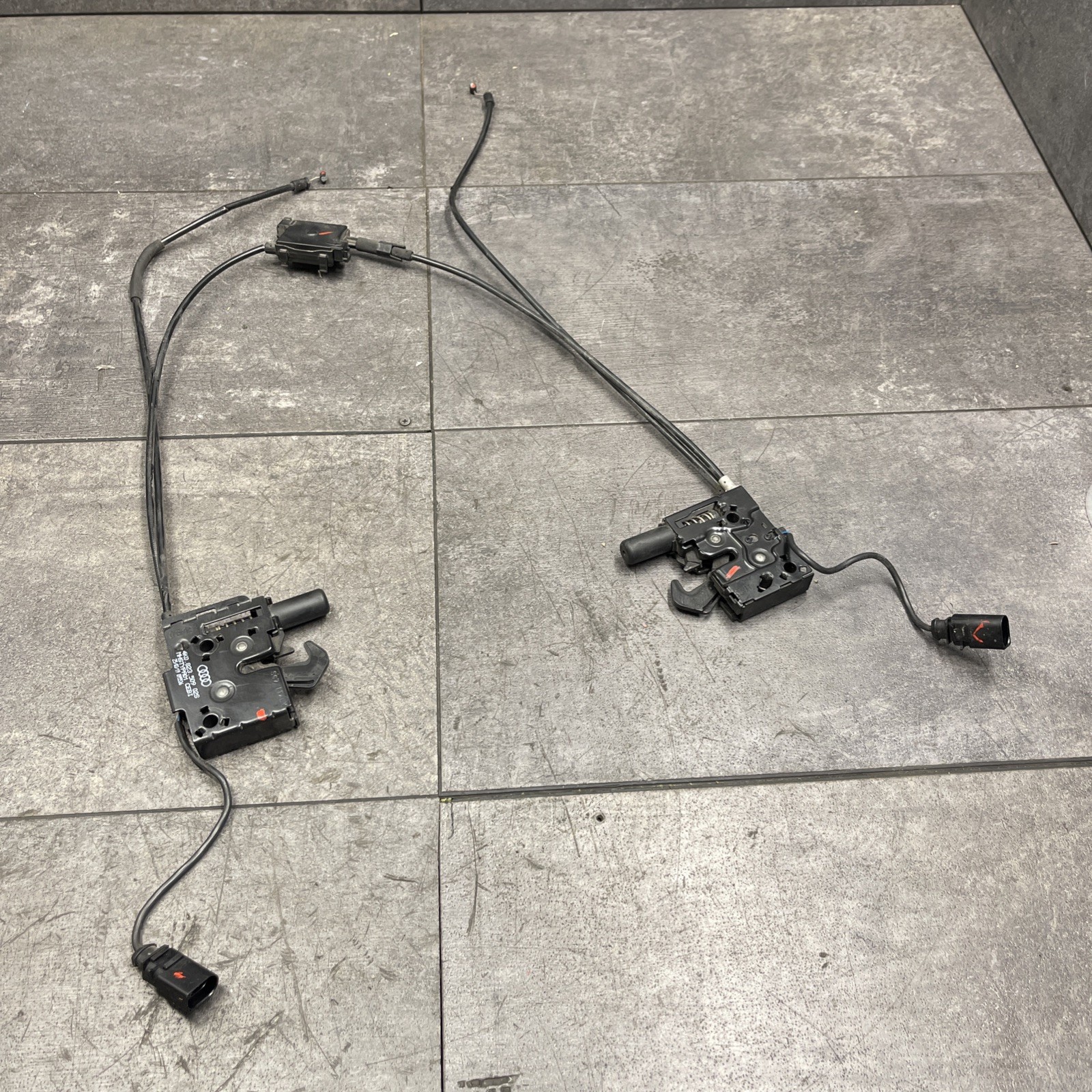 OEM 2019 - 2023 AUDI A6 FRONT HOOD BONNET LOCK LATCH
