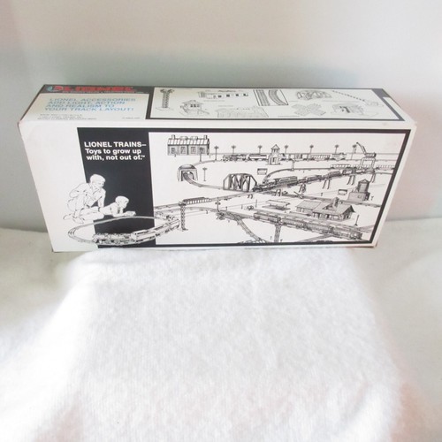 LIONEL TRAINS O & 027 SCALE 1991 RAILROAD CLUB BAY WINDOW CABOOSE 6-16804 - Picture 8 of 9