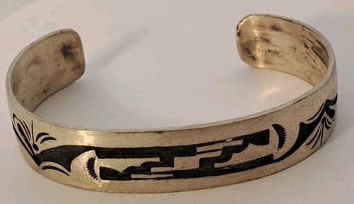 HOPI Handmade Sterling Silver Hand Carved Bracelet 6.5" Abstract Geometric NICE - Picture 3 of 8