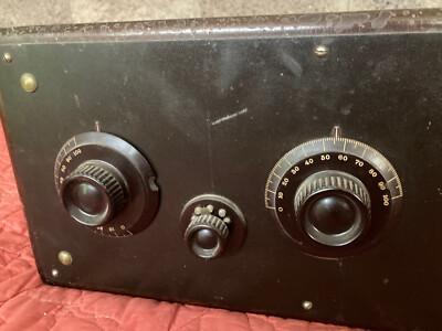 Atwater Kent Model 20 Compact Tube Radio Receiver and Horn Atwater Kent Model 20 Compact Tube Radio Receiver and Horn