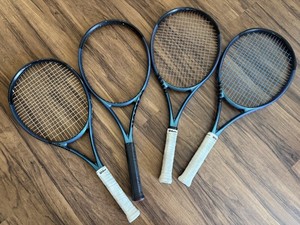Raquete de Tênis Wilson Pro Staff V13 26 Junior