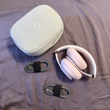 Beats by Dr. Dre Wireless Bluetooth Pink/White Over-Ear Headphones w/ Case