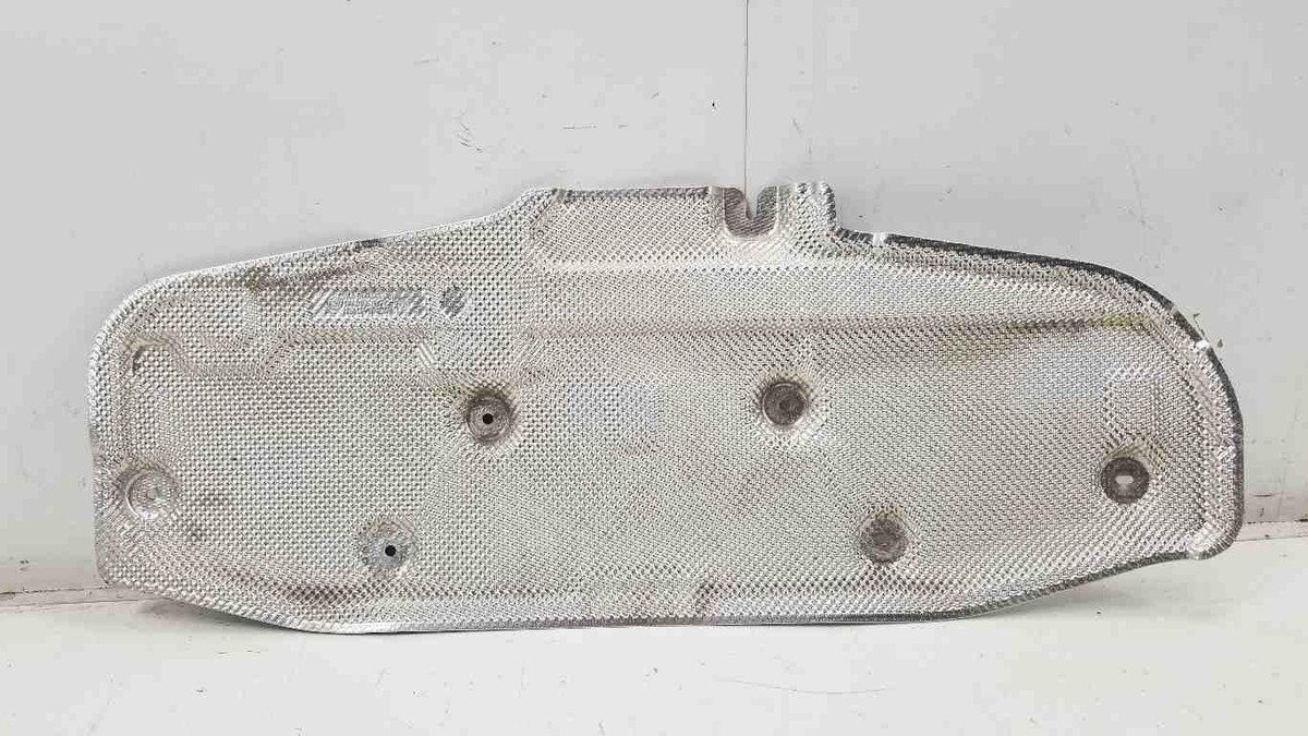 20 21 22 BMW 228IX MUFFLER HEAT INSULATOR REAR SILENCER PN  