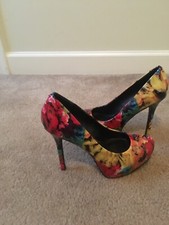 Steve Madden Women's Floral Heels Pumps Size 9 Multi-Color