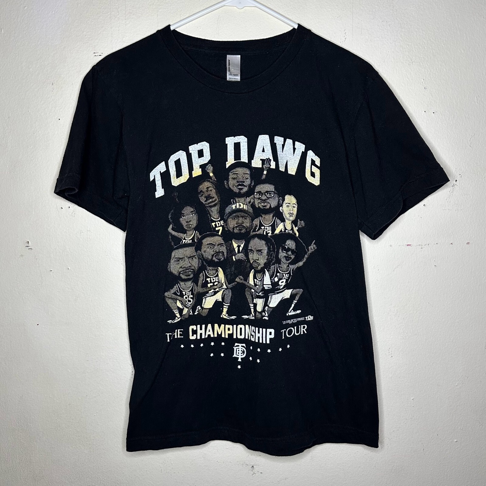 FILA T shirt TDE Top Dawg Entertainment Championship Tour 2019 concerto caricatura piccola