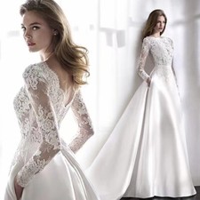 Long Sleeve stain Wedding Dresses Oneck Lace Appliques Tulle Bride Gown Train
