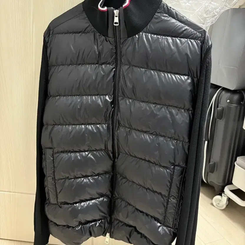 Moncler Knit Puffer Jacket L - Black, Pre-Owned, 5-6 Wears thumbnail 5
