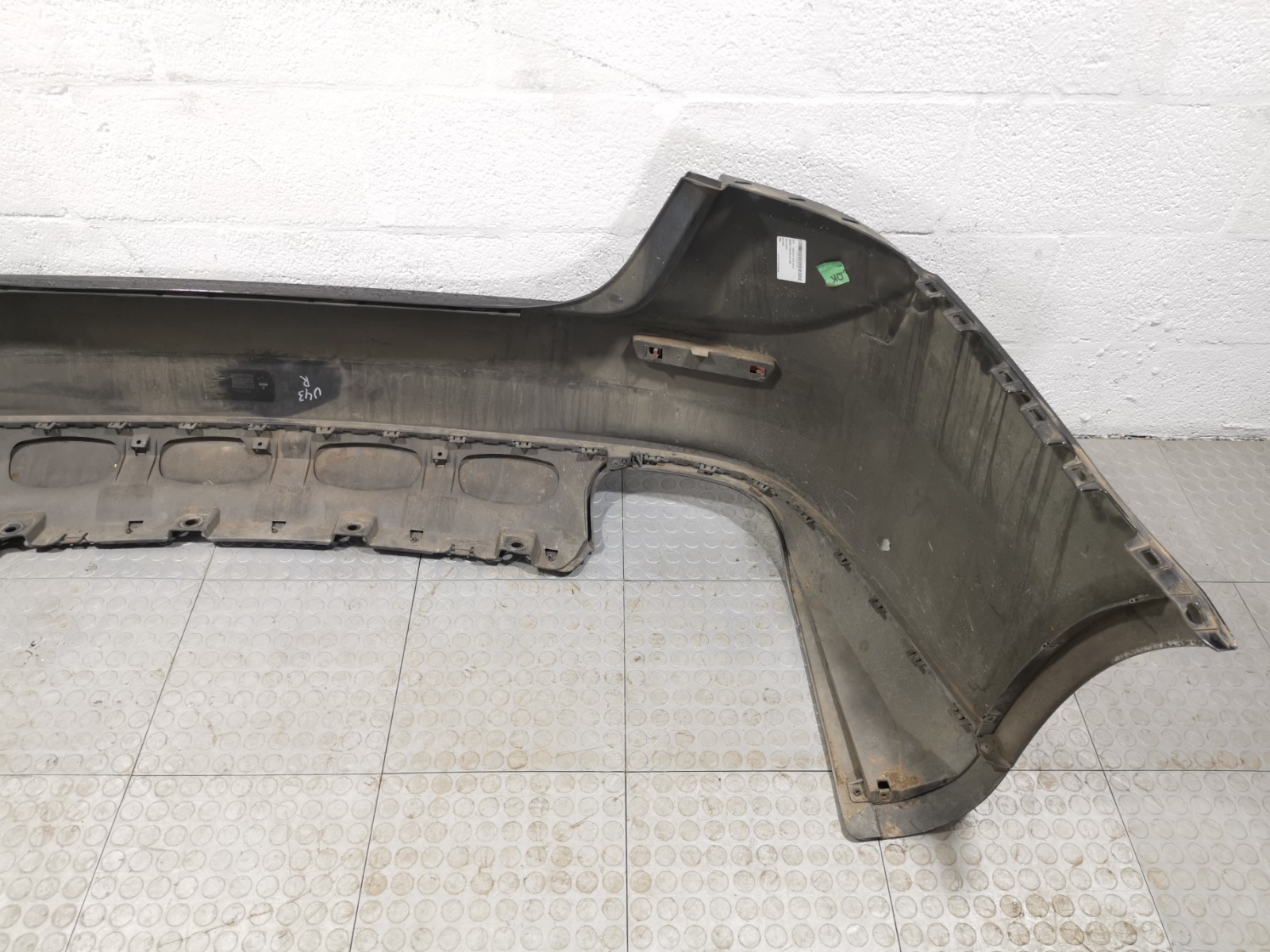 Maserati Ghibli RWD 2017 3.0 L Auto Rear Bumper Assembly Cover Black Color OEM