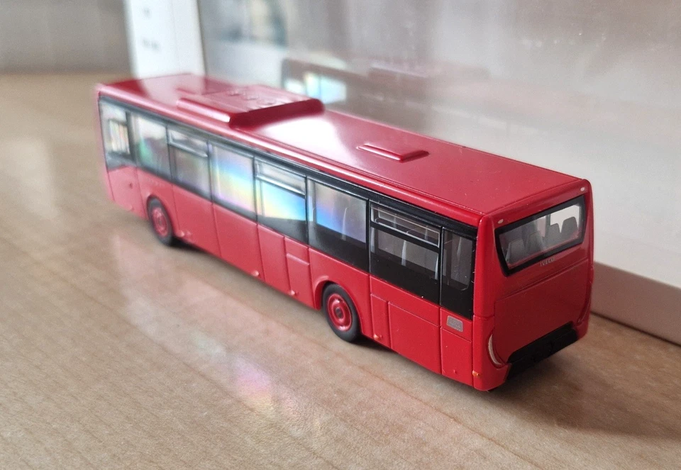 NOREV 1403 IVECO CROSSWAY autobus urbano 4x2 rosso 1:87 - Immagine 4 di 4