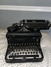 Vintage Royal Model 10 typewriter from the 1920s–1930s. Untested thumbnail