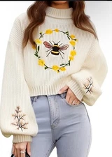 Plus 16 1XL QUEEN BEE Crop Sweater Belly Bell Sleeves Bees Embroidered Cream