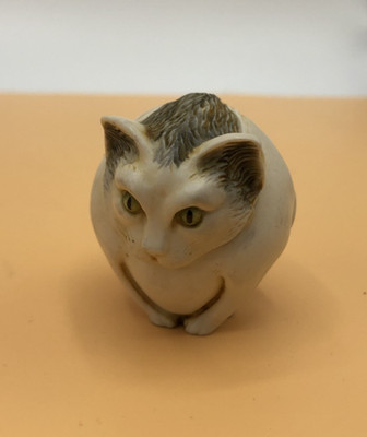 Harmony Kingdom Hitchcock Cat Sitting Trinket Box UK Made Roly Poly Vtg