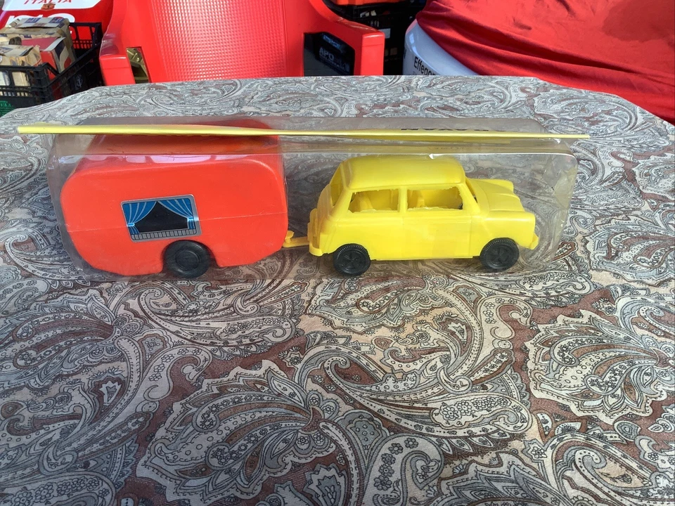 MINI MINOR con CARAVAN Modellini Apel Plastica - Immagine 2 di 4