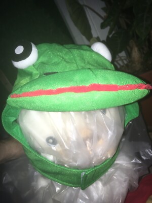 FROSCHMÜTZE MIT KINNRIEMENVERSCHLUSS