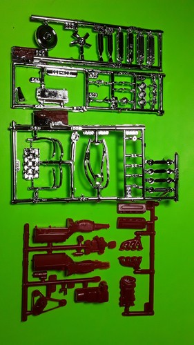 AMT 70 1970 Chevy Impala 1/25 Stock 454 Big Block V8 Engine Heavy Chrome Headers