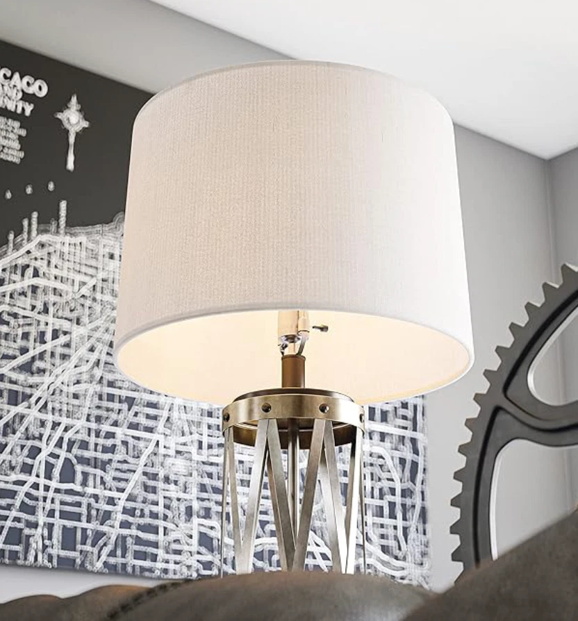 Lámpara de mesa Kenroy Home 35402GAL Huntsville metal galvanizado bronce frotado con aceite Foto 3 de 4