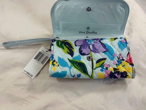 Vera Bradley Trimmed Wristlet Wallet Marian Floral Quilted Light Blue 24780-Q58 - Picture 5 of 10