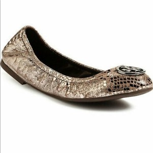 womens pewter flats
