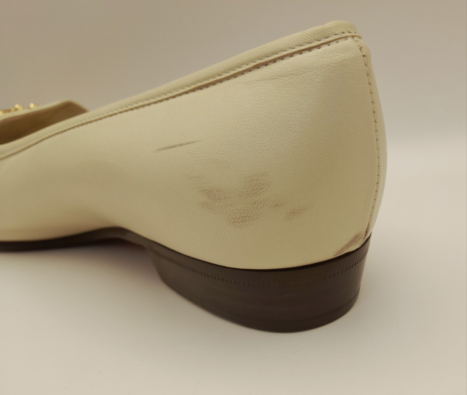 Salvatore Ferragamo Ladies Cream Leather Shoes UK Size 4.5 Limited