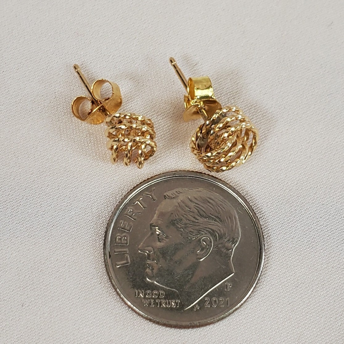 14k Gold Interlocking Circle Stud Earrings, Love … - image 4