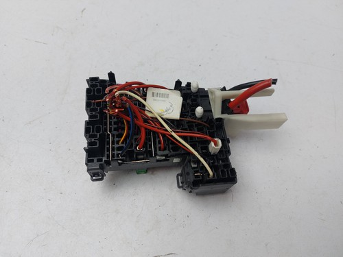 SKODA SUPERB MK3 B8 2016 1.6 TDI FUSE RELAY BOX 5Q0937615C - Picture 10 of 14