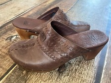 UGG AUSTRALIA VIVICA LEATHER CLOGS BROWN WOMENS 7 EXCELLENT CONDITION