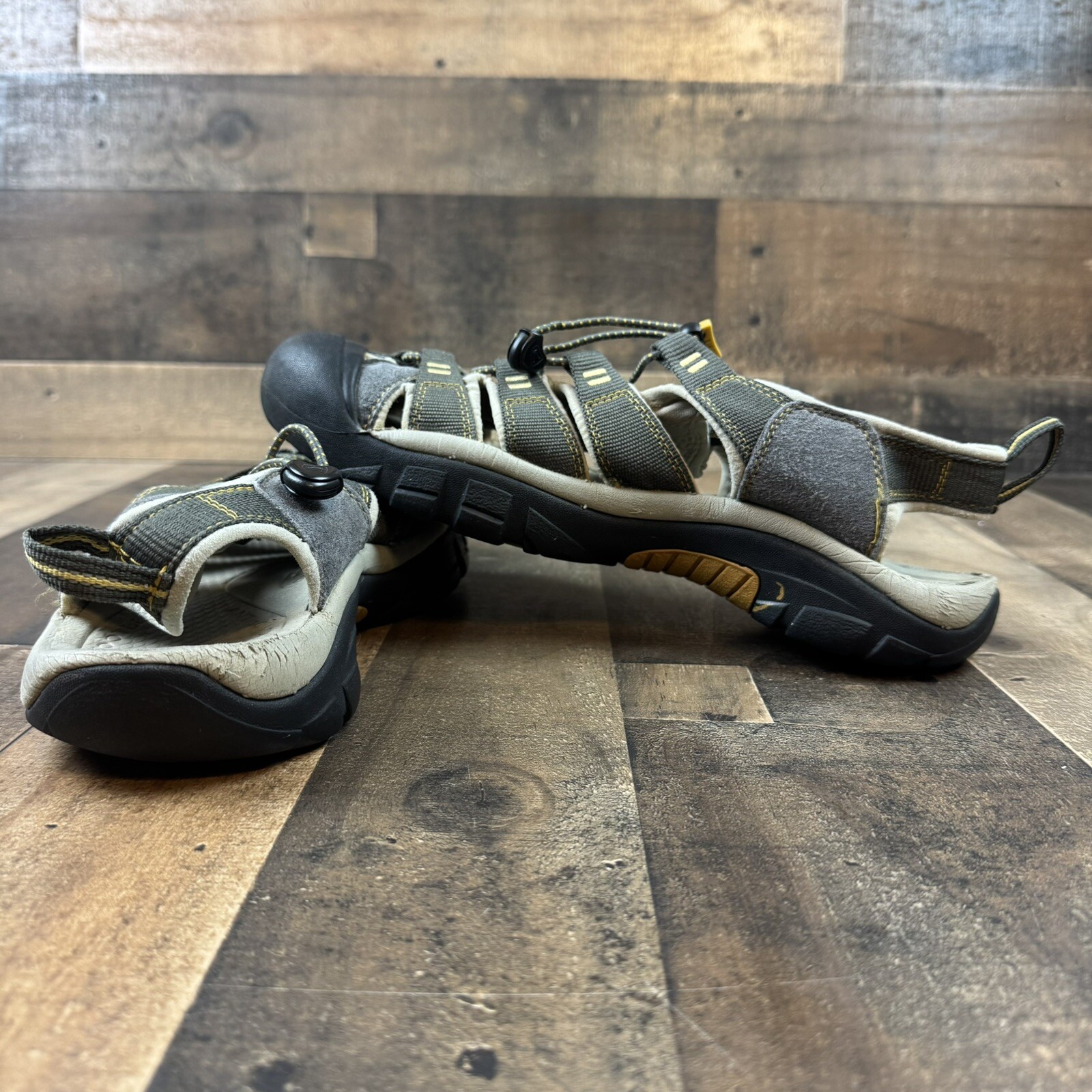 Sandali Keen Newport H2 1008399 da uomo taglia 11 5 grigio giallo scarpe da trekking acqua