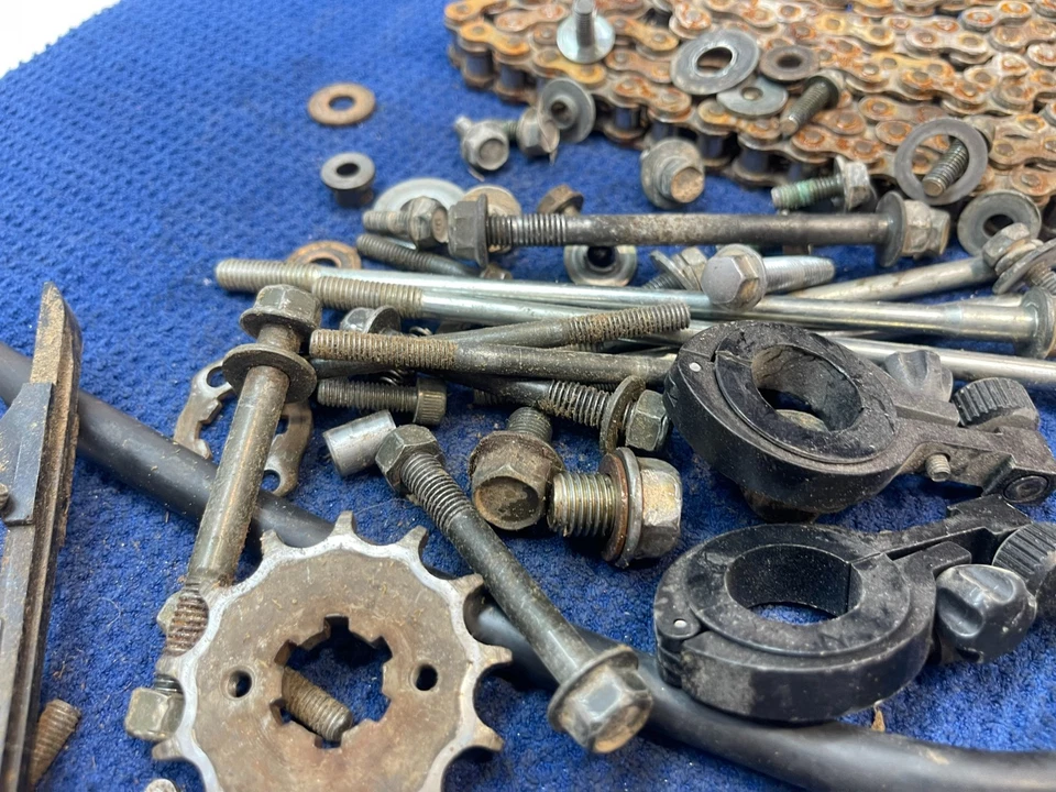 2003 YAMAHA TTR125L OEM MISC MOTOR & FRAME HARDWEAR BOLTS OEM YAMAHA TTR-125 03 - Image 3 of 4