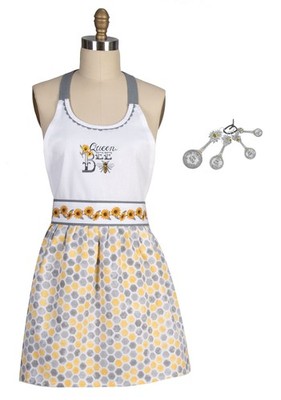 Queen Bee Happy Kitchen Accessory Bundle, Measuring Spoons and Apron
