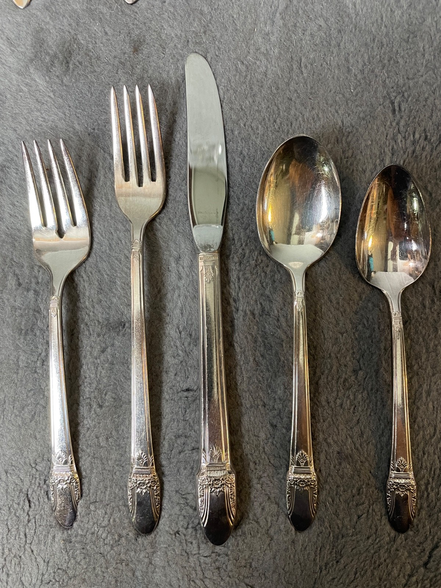 1847 Rodgers Bros First Love Silverware Set For 8 Flatware