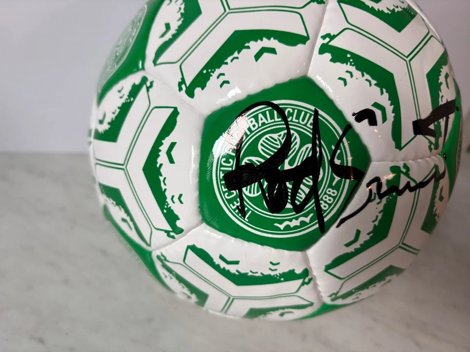 ROD STEWART SIGNED CELTIC FOOTBALL CLUB FC SOCCER BALL MUSIC SINGER JSA - Image 3 of 4