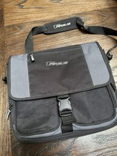 Targus Black  Gray Padded 17" Laptop Messenger Bag w/ Handle and Shoulder Strap