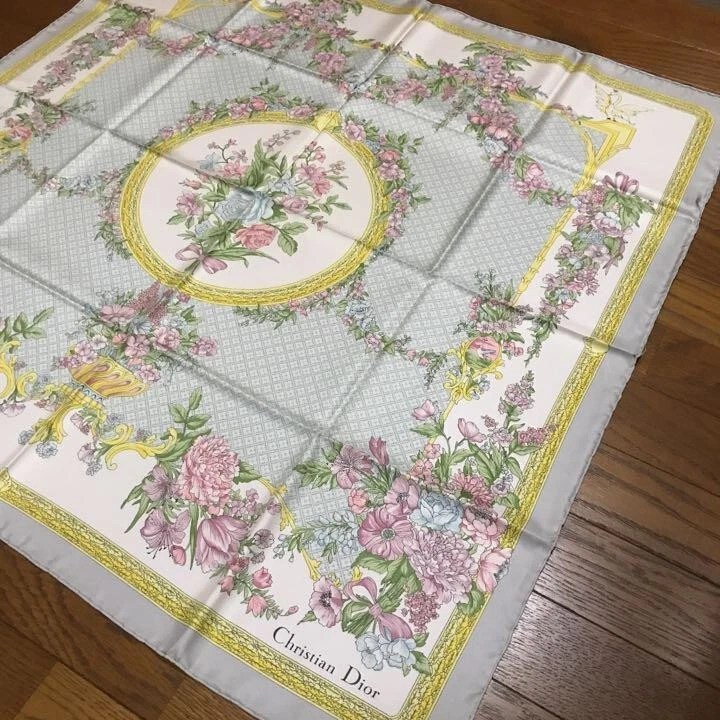 Authentique foulard Christian Dior vintage fleur soie deadstock pas utilisé