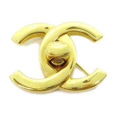 Chanel Turnlock Brooch Pin Gold Large 96P 38221