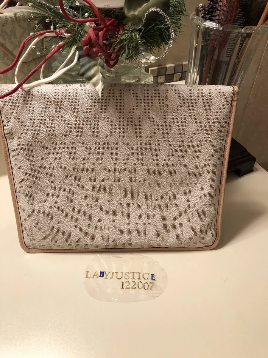 Mk top envelope clutch