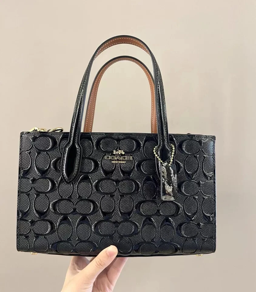 Borsa tote piccola nuova con etichette Coach Nina in pelle firmata CV400 CT854