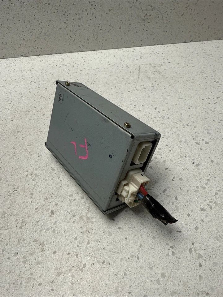 Módulo de distribución de energía de transferencia Infiniti M35 2007 285FO-EH100 OEM Foto 3 de 4