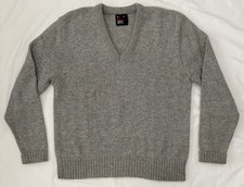 Vintage Men  s Robert Bruce Sweater V-neck M Gray Wool Union Made USA Academia