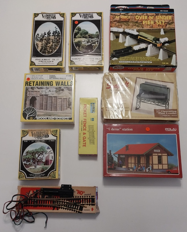 HO, 1/87: LOT OF MANY ITEMS - SOME ARE SEALED - I BELIEVE THEY ARE ALL NEW