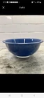 PYREX Blue 2.5L Clear Bottom Nesting Mixing Bowl #325 1980's vintage.