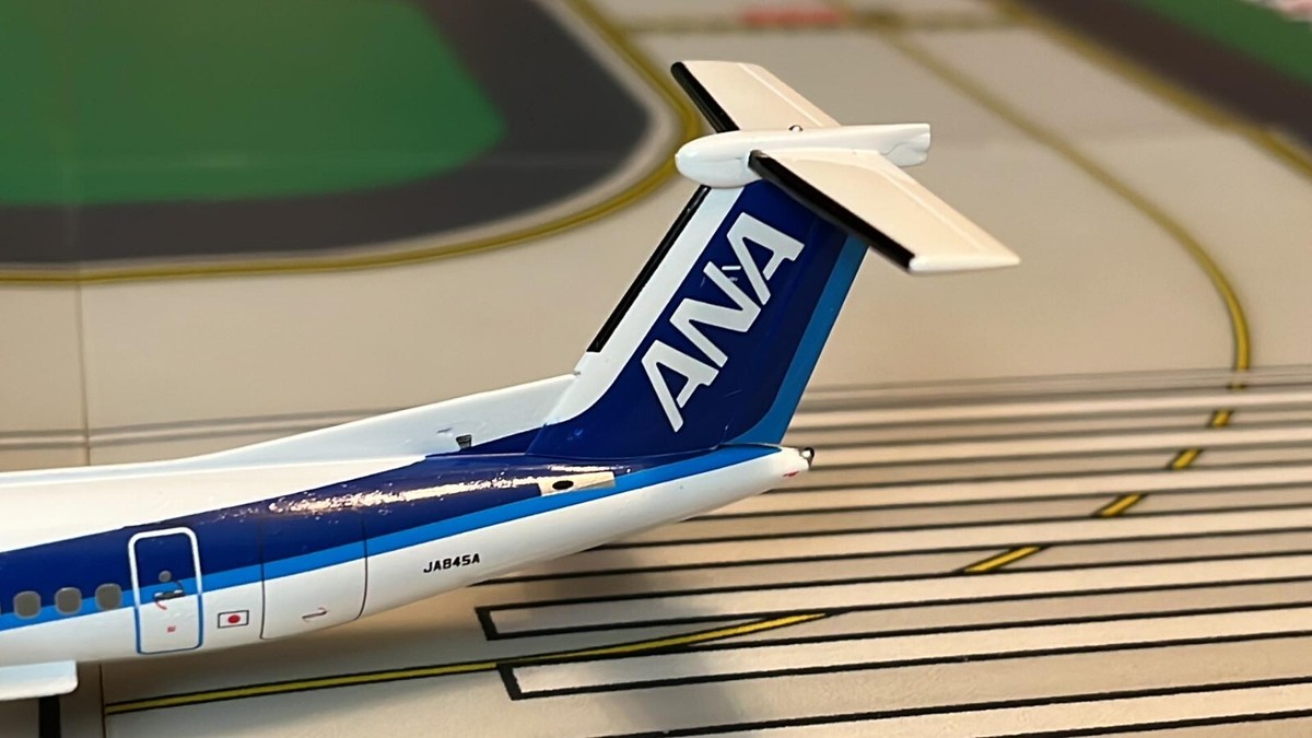 ANA Trading All Nippon Bombardier DHC-8-Q400 Current Color ANA Trading All Nippon Bombardier DHC-8-Q400 Current Color