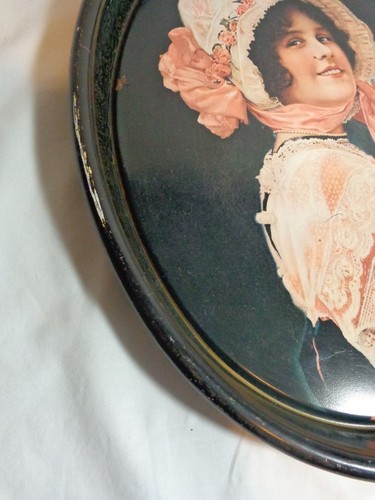 Coca Cola Drink Tray Vintage Black Metal Oval 15" x 12.5" Pink Lady Refreshing - Picture 6 of 7