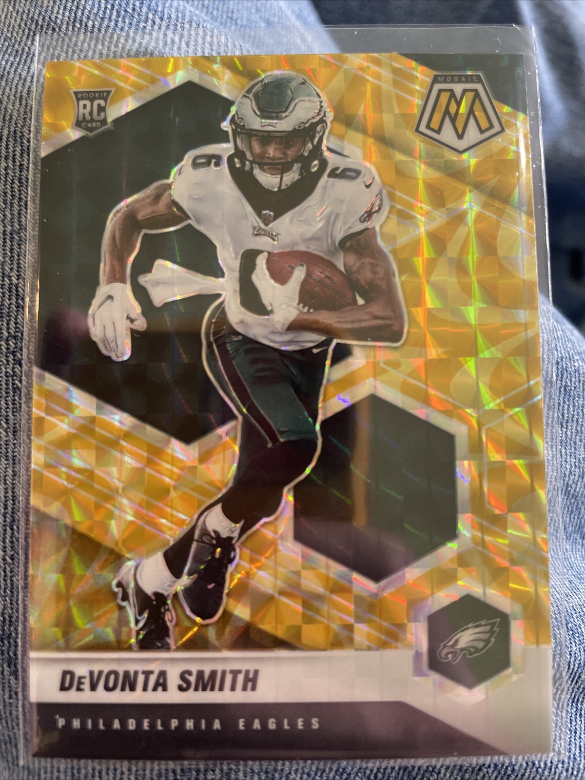 2021 Panini Mosaic Football Devonta Smith RC Yellow Reactive Prizm #305