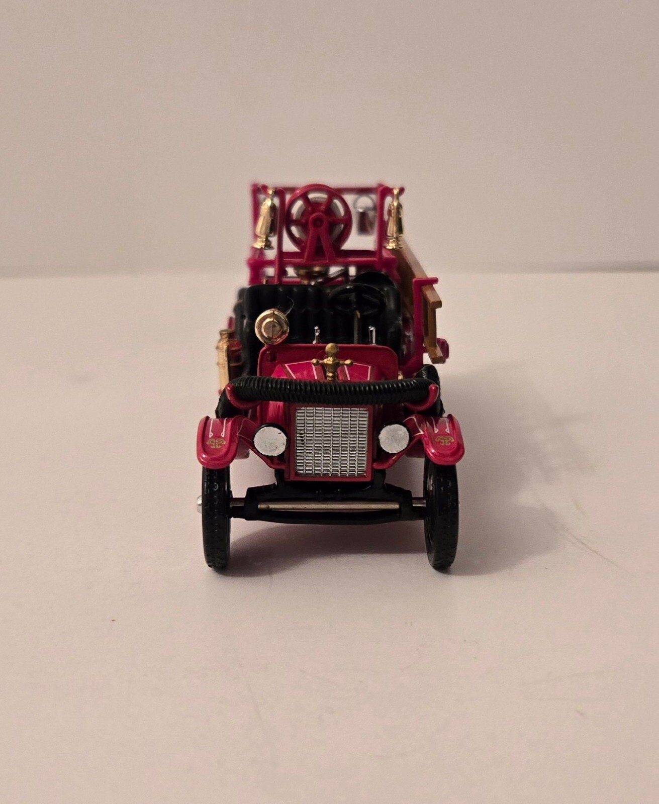 Picture 2 of 8
