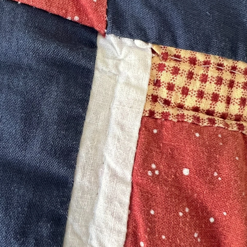 Edredón Vintage Americana Hecho a Mano 95 x 98 en Patriotic Cabin Star Patchwork Foto 3 de 4