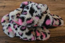 Girls Womens Wonder Nation Pink Leopard Plush Faux Fur Slippers Shoes 4 5