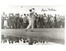 BYRON NELSON - AUTOGRAPHED SIGNED PHOTOGRAPH
