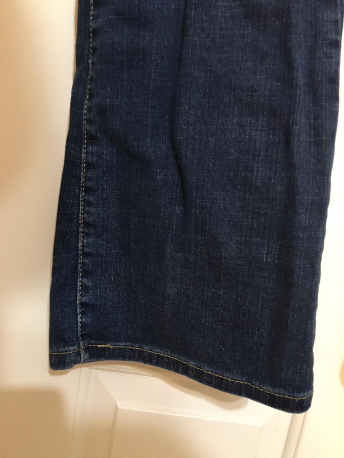 Levi's 515 size 10M bootcut medium washed distres… - image 3