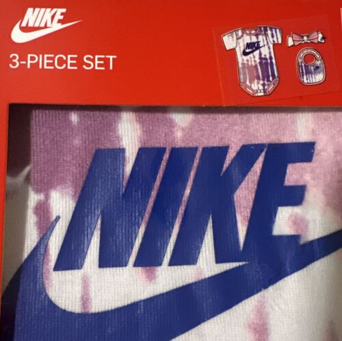 Nike Newborn Bodysuit Bib and Headband 3 Piece Set 0-6 Months - Picture 3 of 4